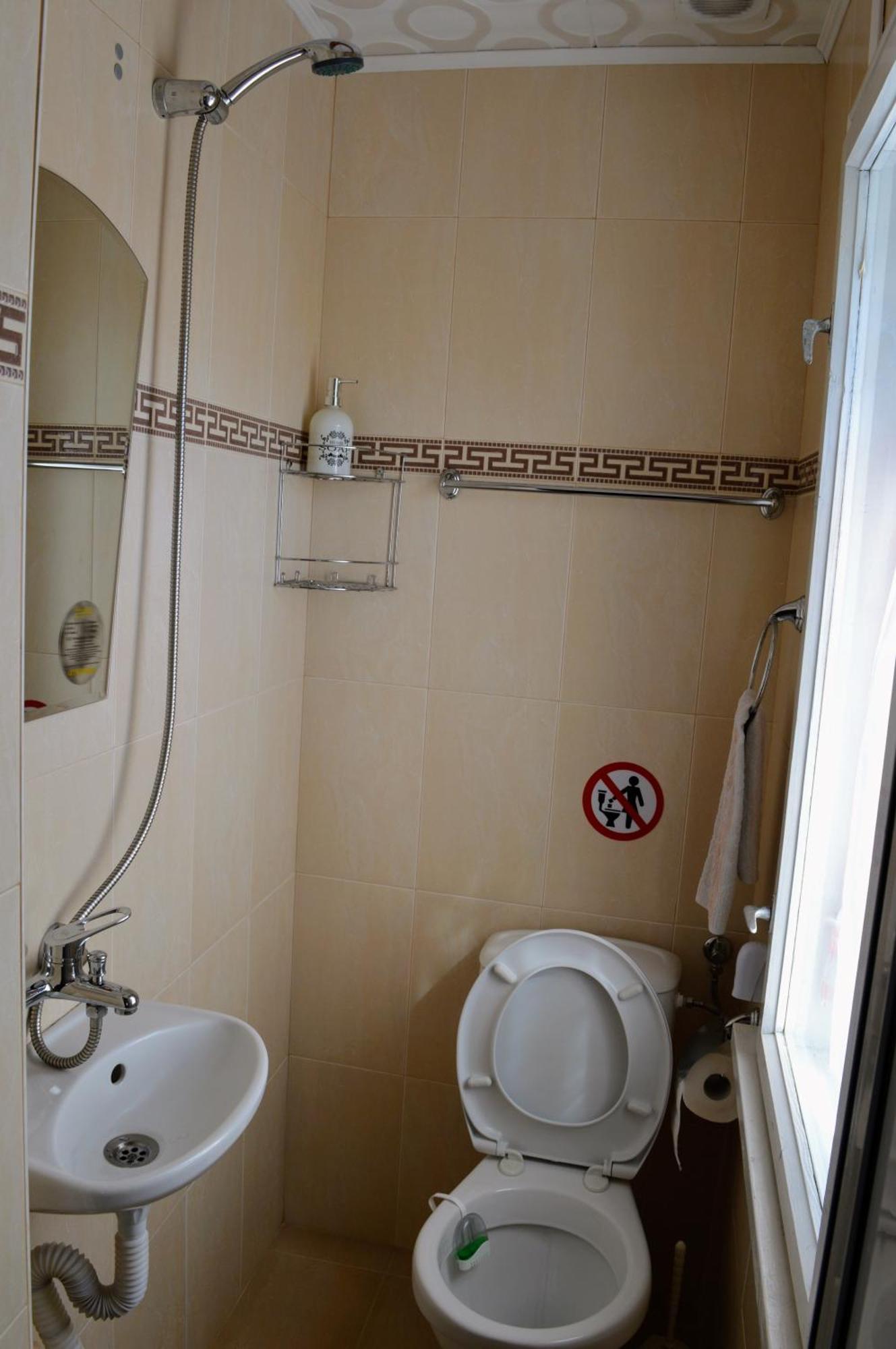 Niya Guest House Beli Iskar Luaran gambar