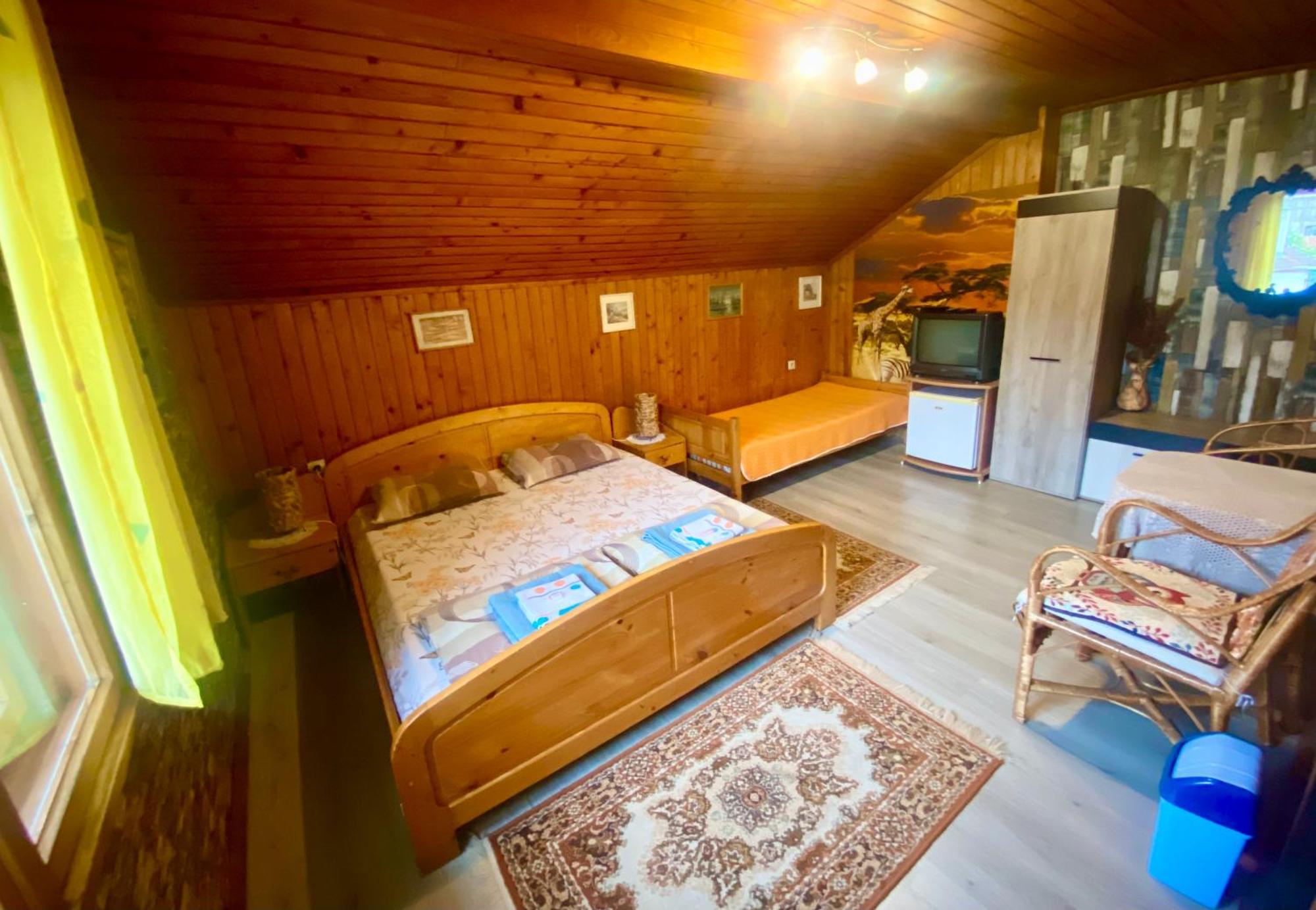 Niya Guest House Beli Iskar Luaran gambar